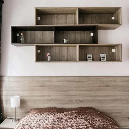 At Nagymezo Apartament *