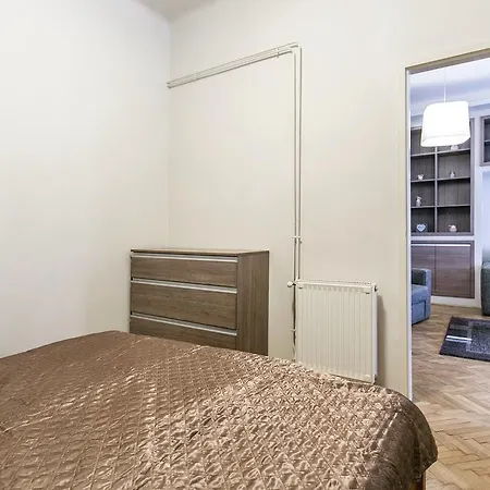 Apartment At Nagymezo *